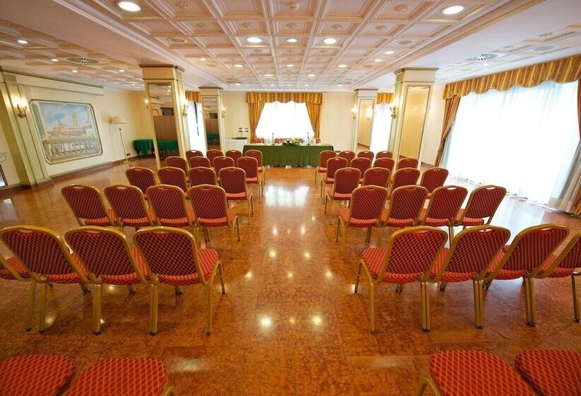 هتل Mercure Parma Stendhal