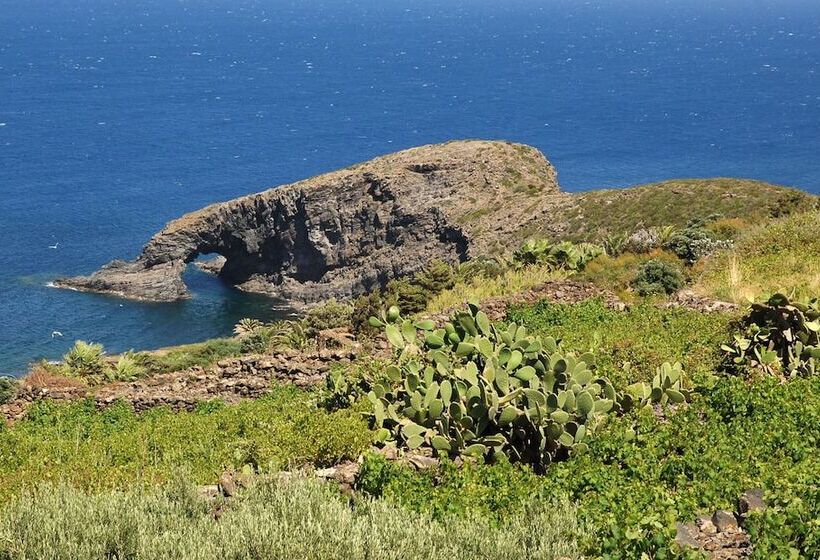 ホテル Mursia Resort & Spa