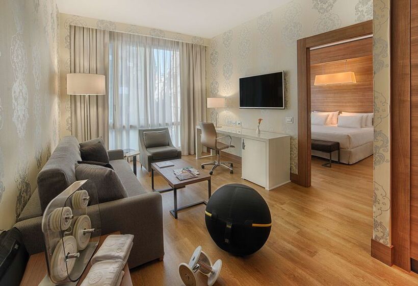 هتل NH Collection Milano President