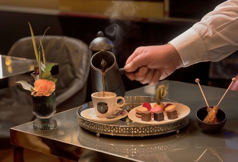 هتل NH Collection Milano President