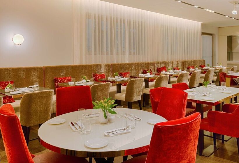 هتل NH Collection Milano President