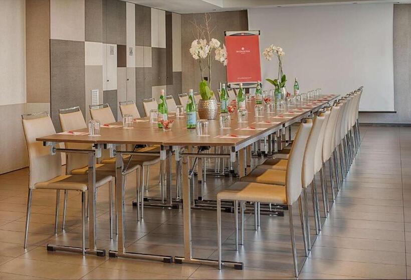 هتل NH Collection Milano President