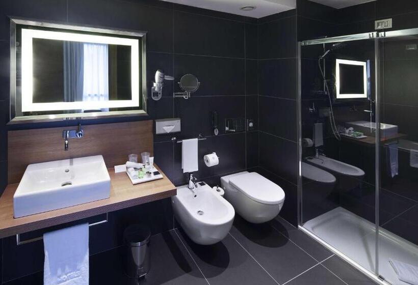 هتل NH Collection Milano President