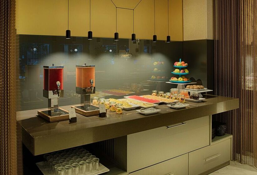 Hotel NH Collection Roma Centro