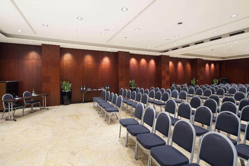 בית מלון כפרי NH Collection Roma Centro