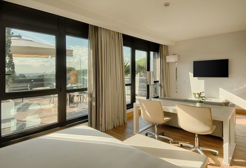 هتل NH Collection Roma Vittorio Veneto