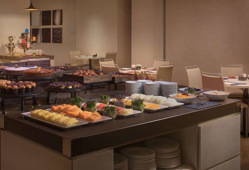 هتل NH Collection Roma Vittorio Veneto