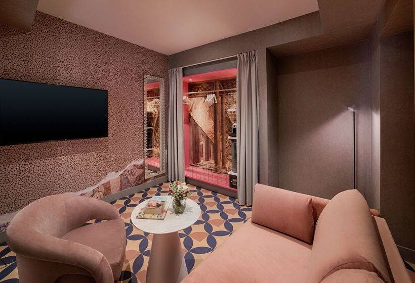 هتل NH Collection Roma Vittorio Veneto