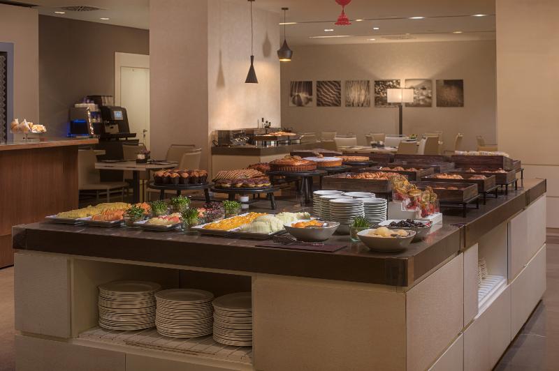 هتل NH Collection Roma Vittorio Veneto