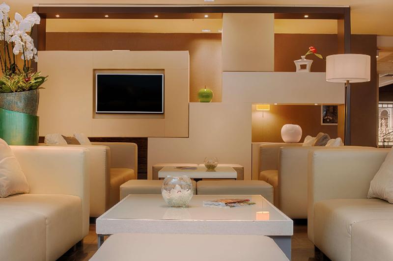 هتل NH Collection Roma Vittorio Veneto