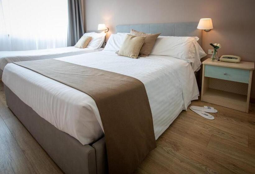 ホテル Palace Del Conero