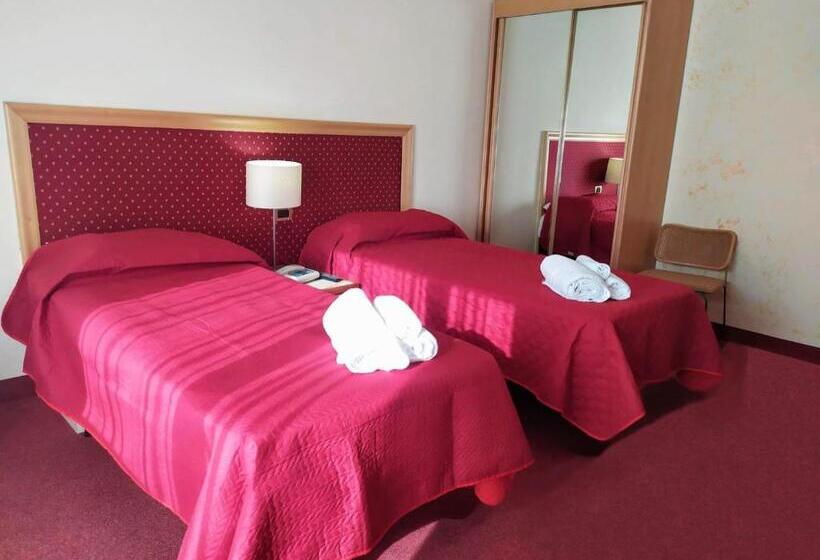 هتل Palace Masoanri's