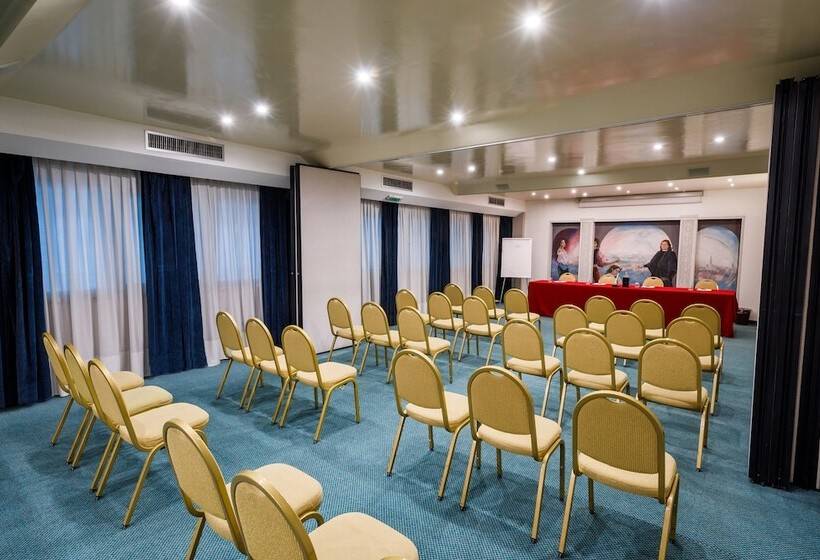 فندق Perugia Plaza