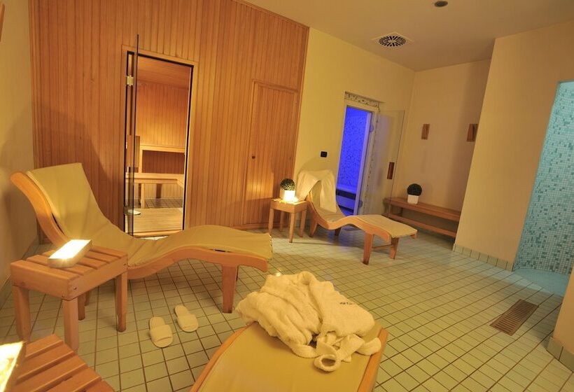 فندق Perugia Plaza