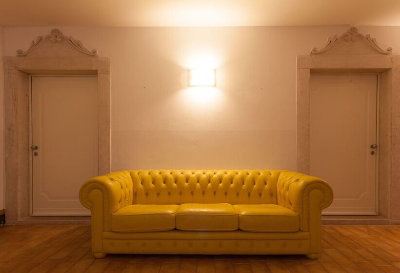 Отель Portici Romantik & Wellness