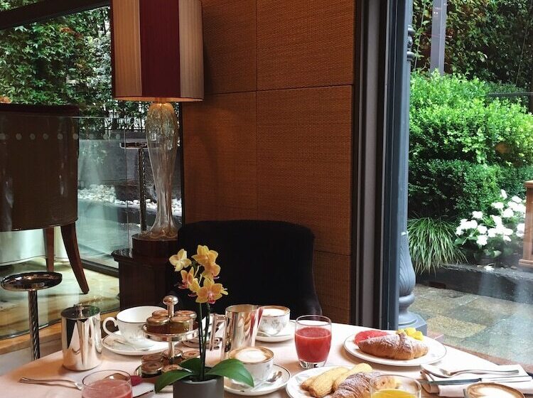 هتل Principe Di Savoia  Dorchester Collection