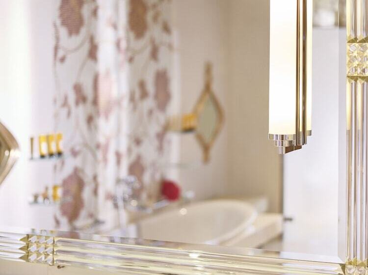 هتل Principe Di Savoia  Dorchester Collection