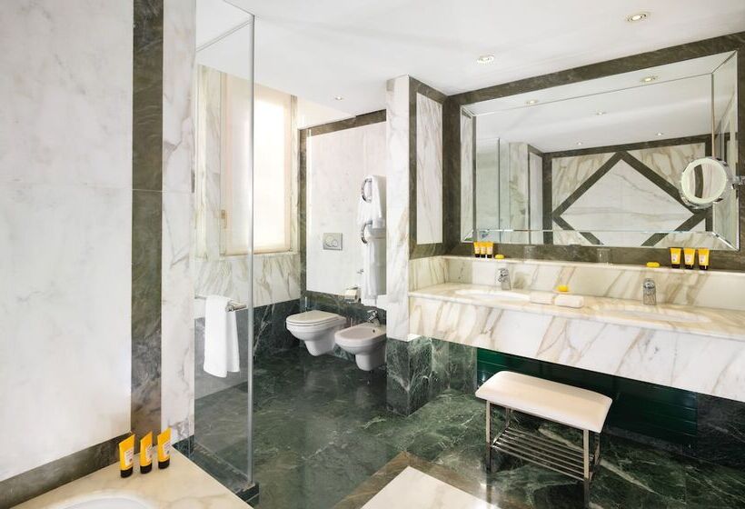 هتل Principe Di Savoia  Dorchester Collection