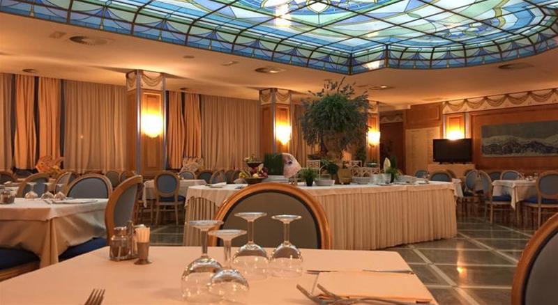 Отель Promenade