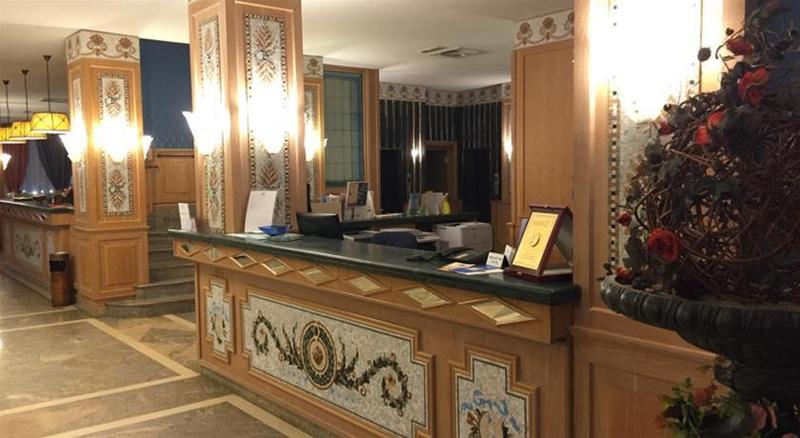 Отель Promenade