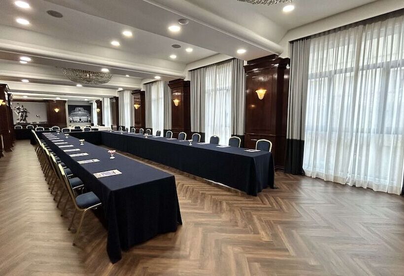 בית מלון כפרי Radisson Blu Ghr , Rome