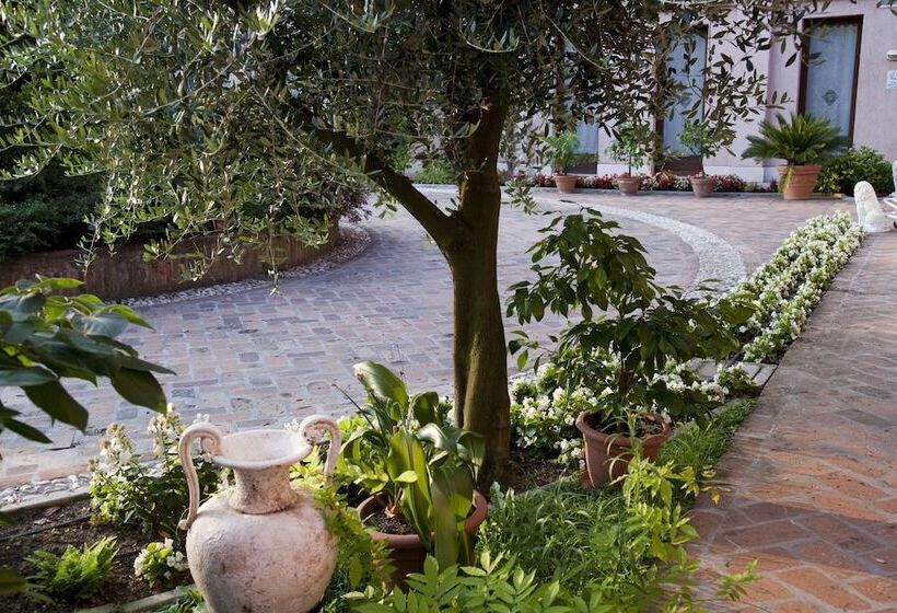 호텔 Relais Leon D'oro