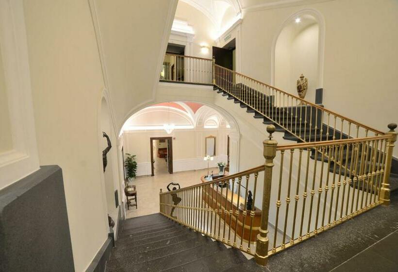 Отель Ristorante Vittoria