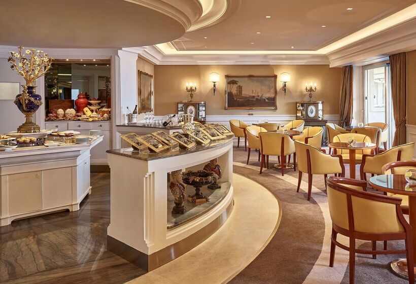 Hotel Rome Cavalieri A Waldorf Astoria