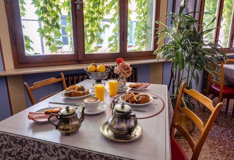 هتل Royal Victoria