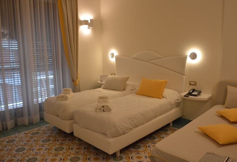 Отель Santa Lucia