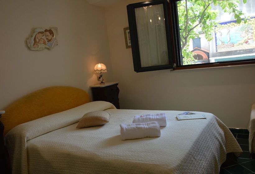 Отель Santa Lucia