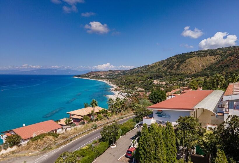 ホテル Santa Lucia