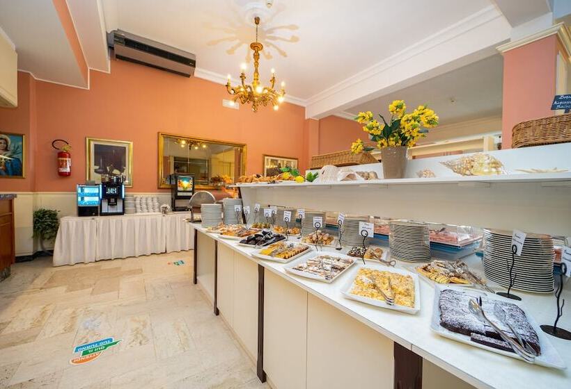 ホテル Santa Lucia