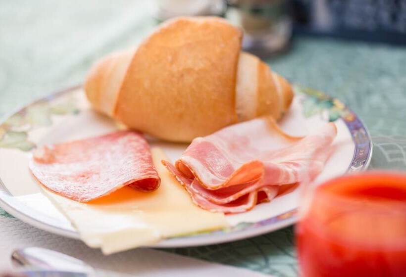 ホテル Santa Lucia