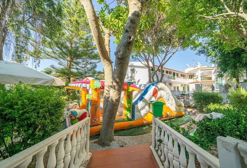 ホテル Santa Lucia