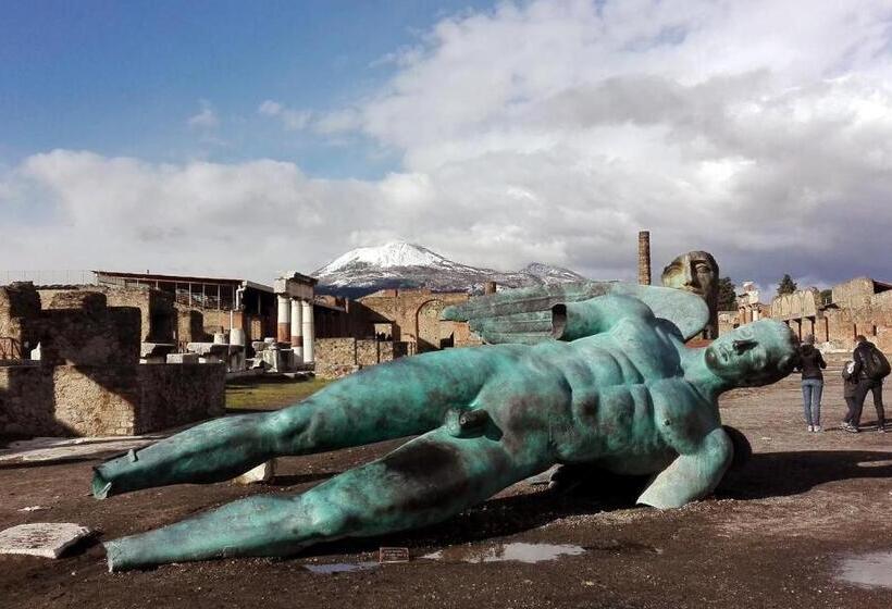 Отель Santuario Pompei