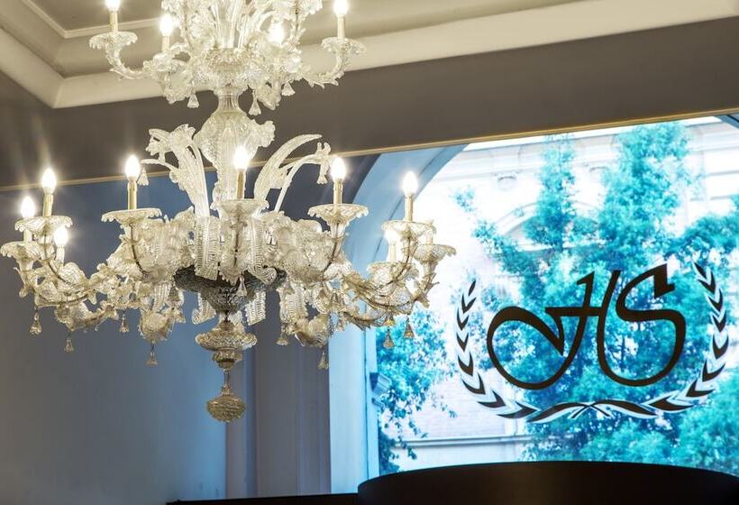 בית מלון כפרי Savoy