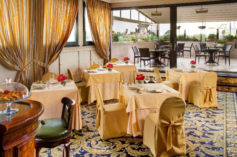 בית מלון כפרי Savoy