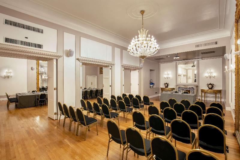 בית מלון כפרי Savoy