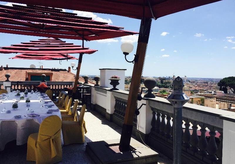 בית מלון כפרי Savoy