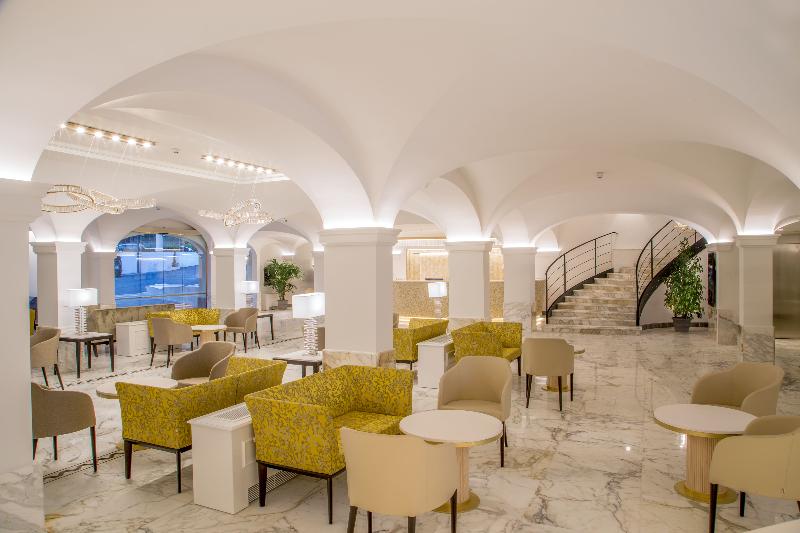 Shangri La Roma By Omnia Hotels