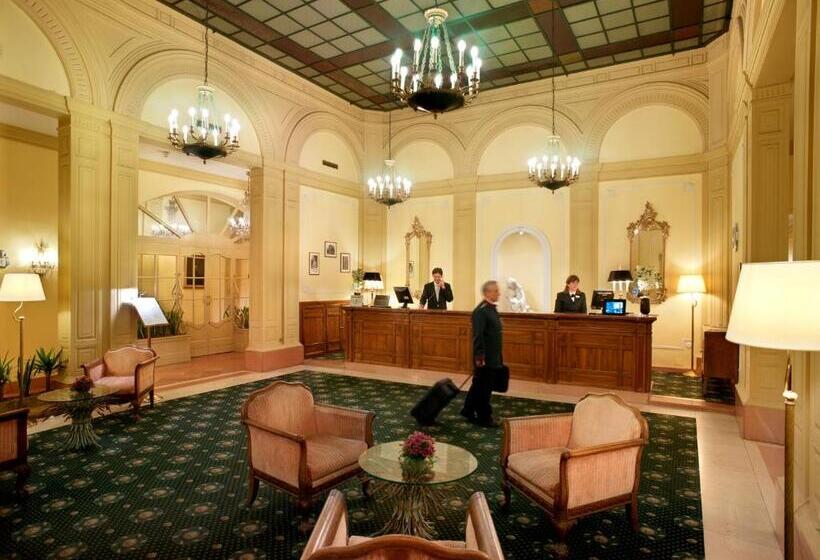 Отель Sina Brufani