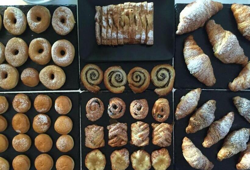 호텔 & Restaurant Storyville