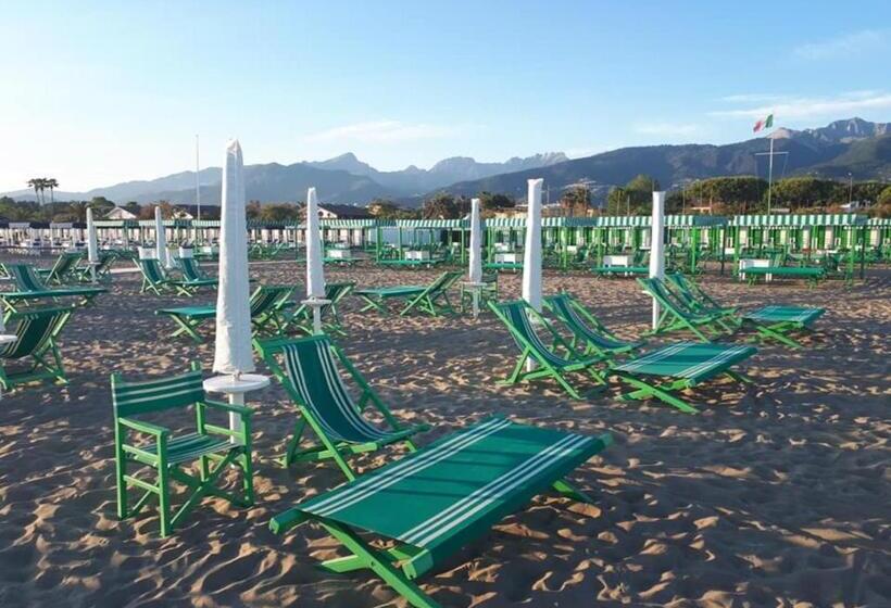 호텔 & Restaurant Storyville