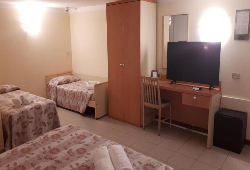 호텔 & Restaurant Storyville