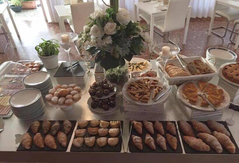 فندق & Restaurant Storyville