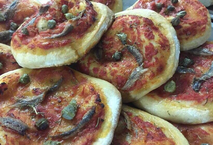 호텔 & Restaurant Storyville