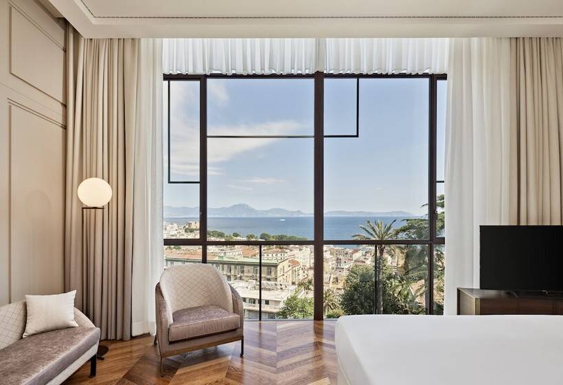 هتل De Bonart Naples   Curio Collection By Hilton