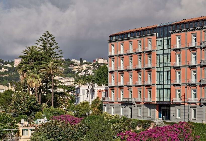 هتل De Bonart Naples   Curio Collection By Hilton