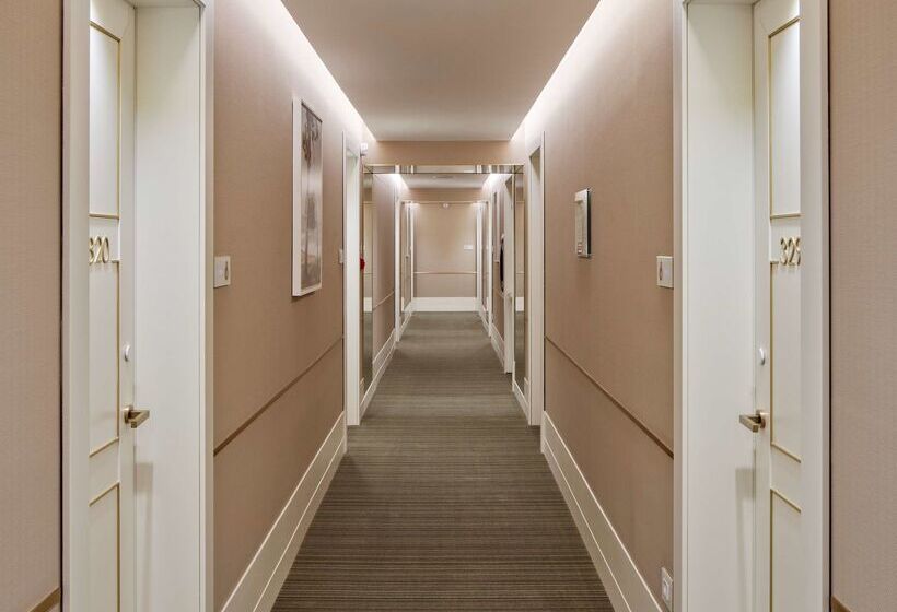 هتل De Bonart Naples   Curio Collection By Hilton